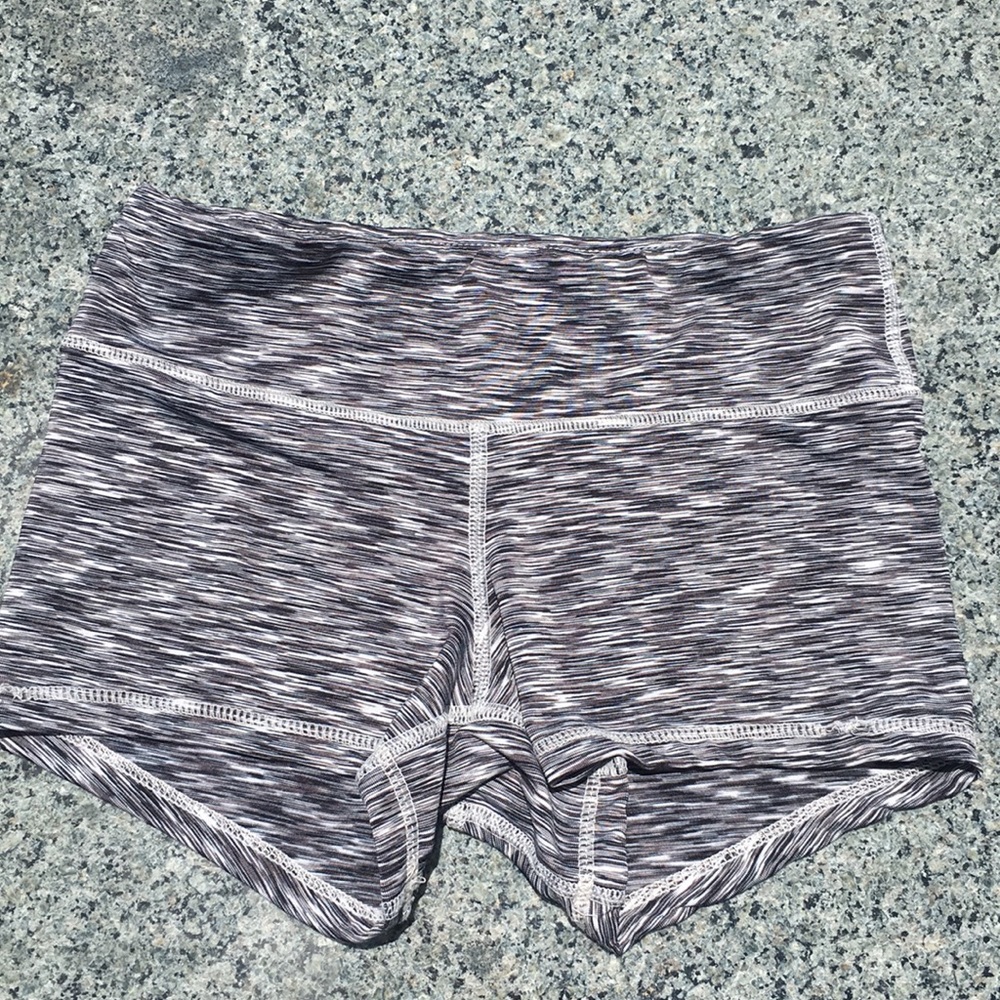 Fleo size xsmall. Used. White and black.